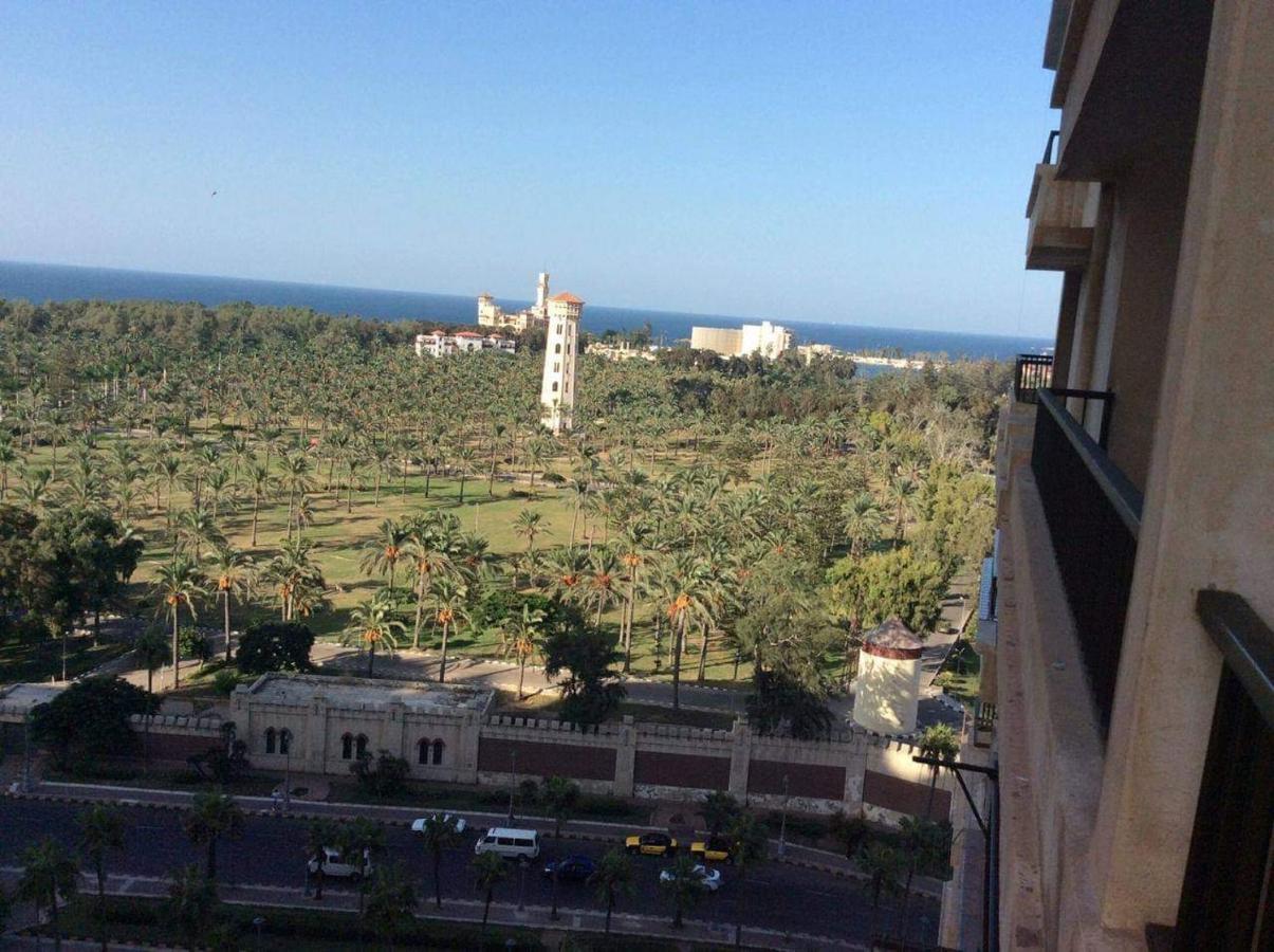 Sea & Garden View At Al-Muntazh Towers - إطلاله علي البحر و حدائق قصر المنتزه Διαμέρισμα Αλεξάνδρεια Εξωτερικό φωτογραφία