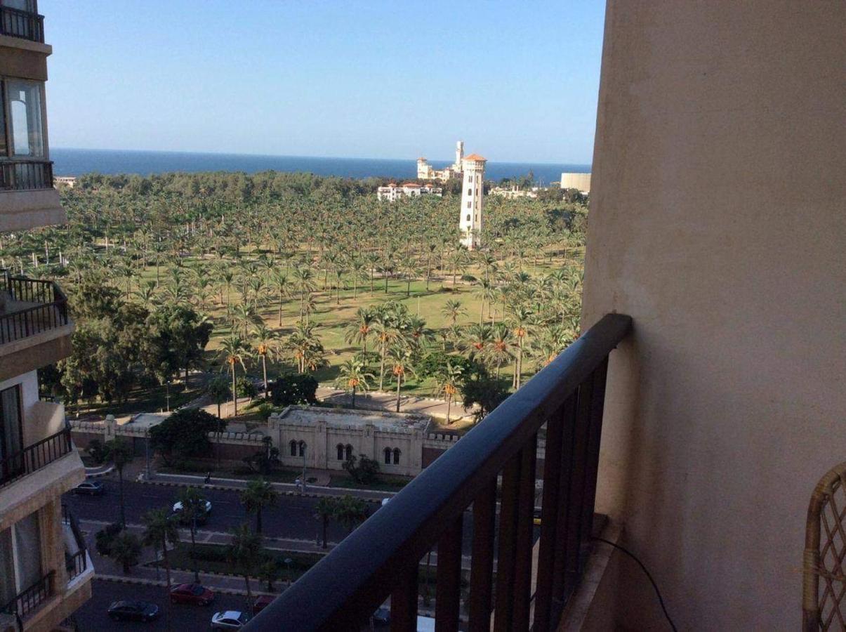 Sea & Garden View At Al-Muntazh Towers - إطلاله علي البحر و حدائق قصر المنتزه Διαμέρισμα Αλεξάνδρεια Εξωτερικό φωτογραφία